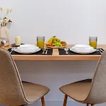 Sunset - Aproape De Plaja, Nou, Modern شقة *