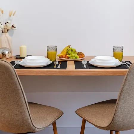 Sunset - Aproape De Plaja, Nou, Modern Apartment *