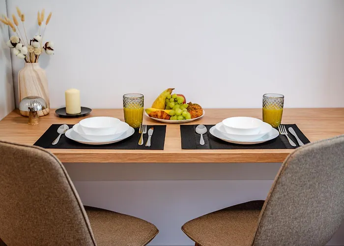 アパート Sunset - Aproape De Plaja, Nou, Modern コンスタンツァ