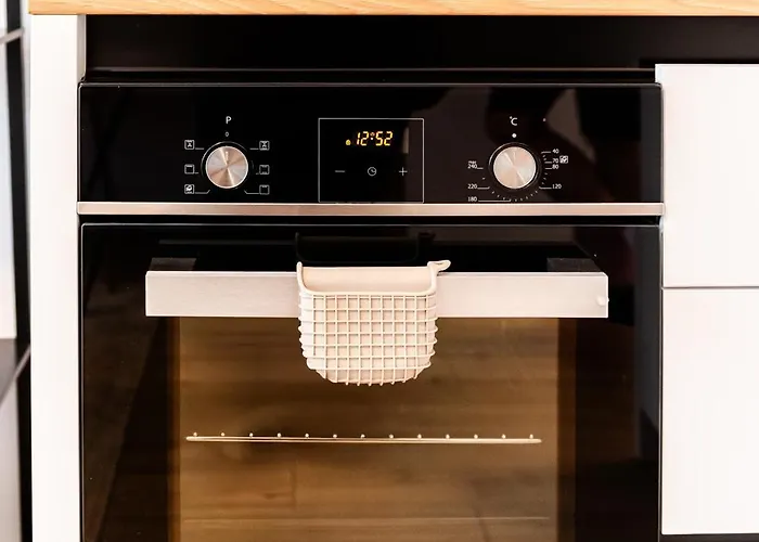 Sunset - Aproape De Plaja, Nou, Modern