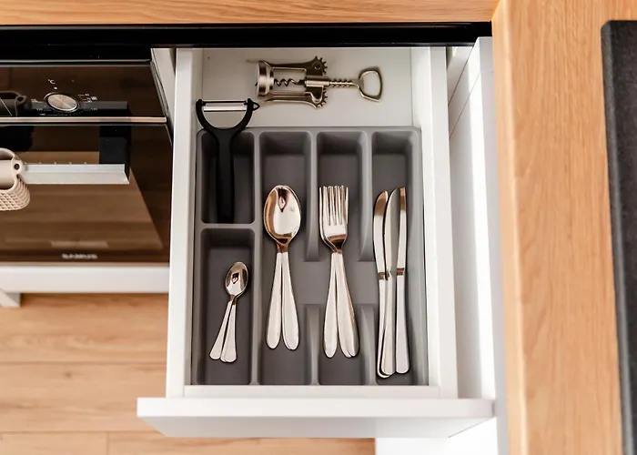 Sunset - Aproape De Plaja, Nou, Modern Κονστάντζα