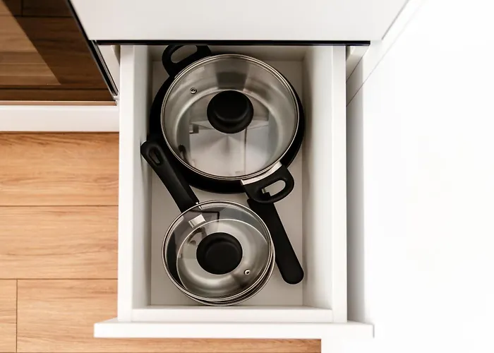 Sunset - Aproape De Plaja, Nou, Modern コンスタンツァ