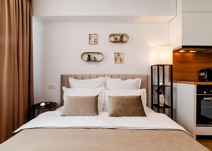 アパート Sunset - Aproape De Plaja, Nou, Modern コンスタンツァ